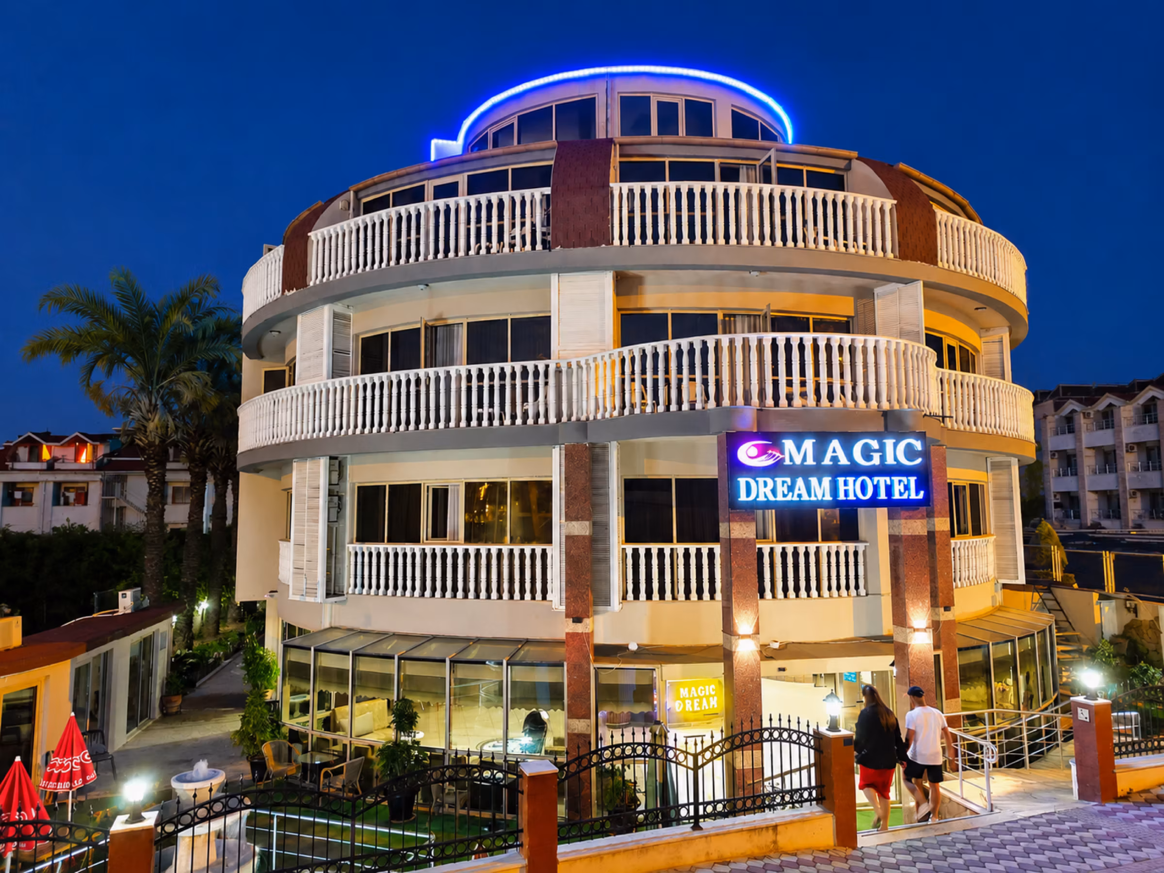 RK Magic Dream Hotel - Kemer'de gece dış cephe görünümü